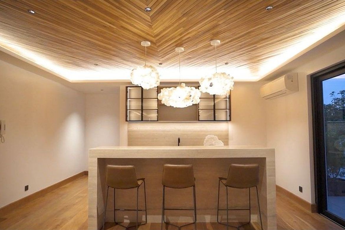 10 Bedroom House for Sale in New Alabang Village, Muntinlupa, Metro Manila – photo 2