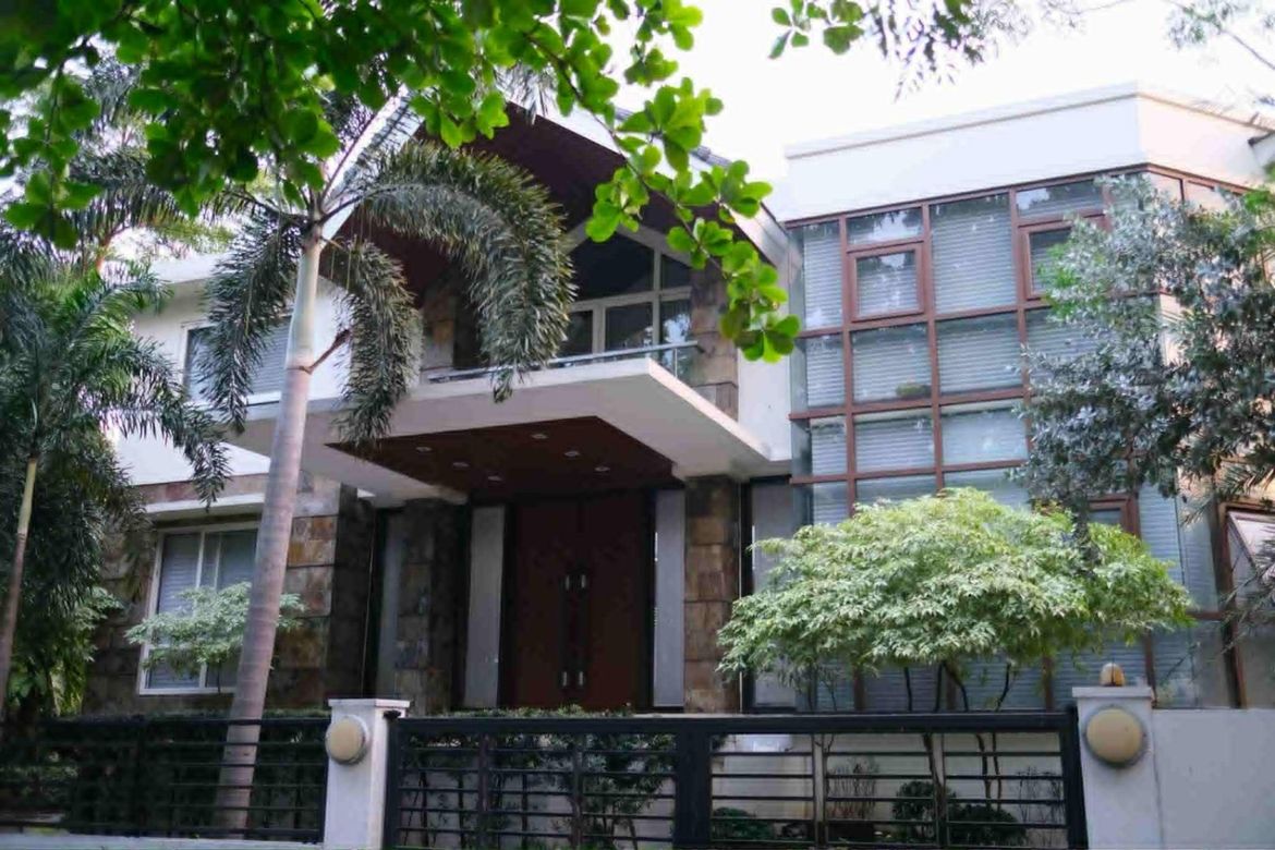 10 Bedroom House for Sale in Pansol, Quezon City, Metro Manila