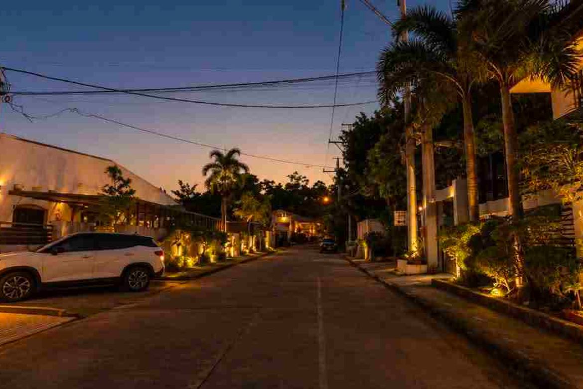 10 Bedroom House for Sale in Pasong Tamo, Quezon City, Metro Manila – photo 6