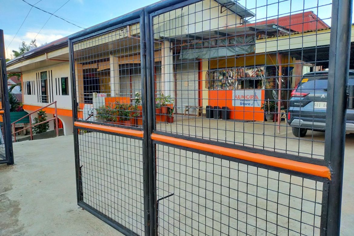 10 Bedroom Shophouse for Sale in Poblacion, San Miguel, Bohol – photo 2