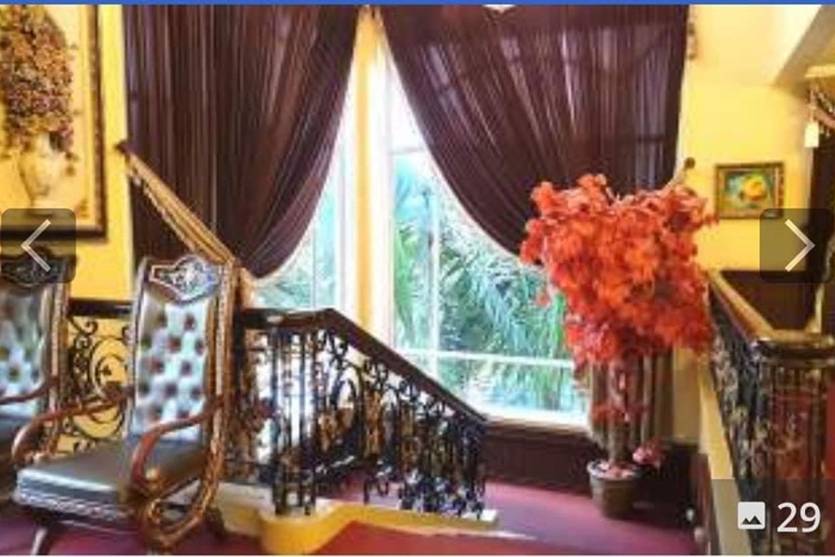 10 Bedroom Villa for Sale in Pansol, Quezon City, Metro Manila – photo 2