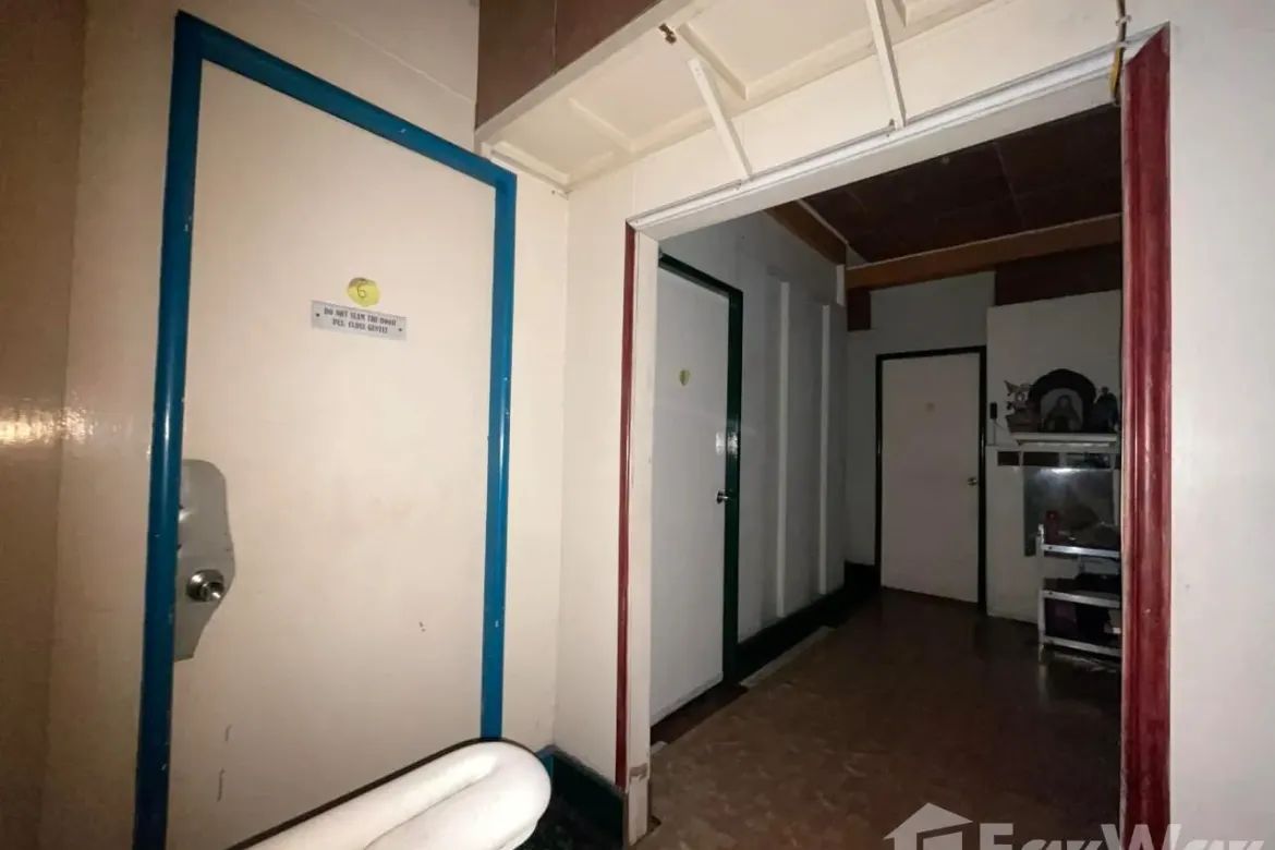 11 Bedroom Apartment for Sale in Manila, Metro Manila near LRT-1 Bambang – photo 2