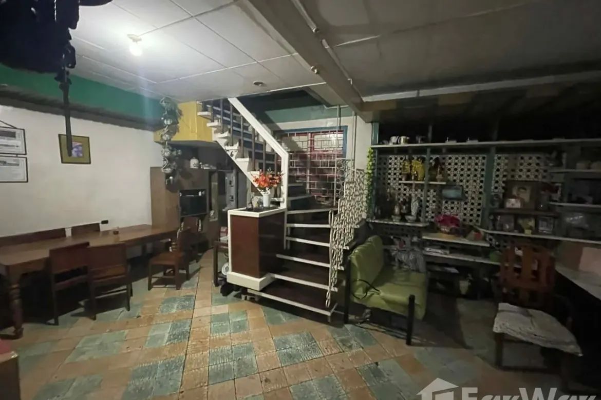 11 Bedroom Apartment for Sale in Manila, Metro Manila near LRT-1 Bambang – photo 3