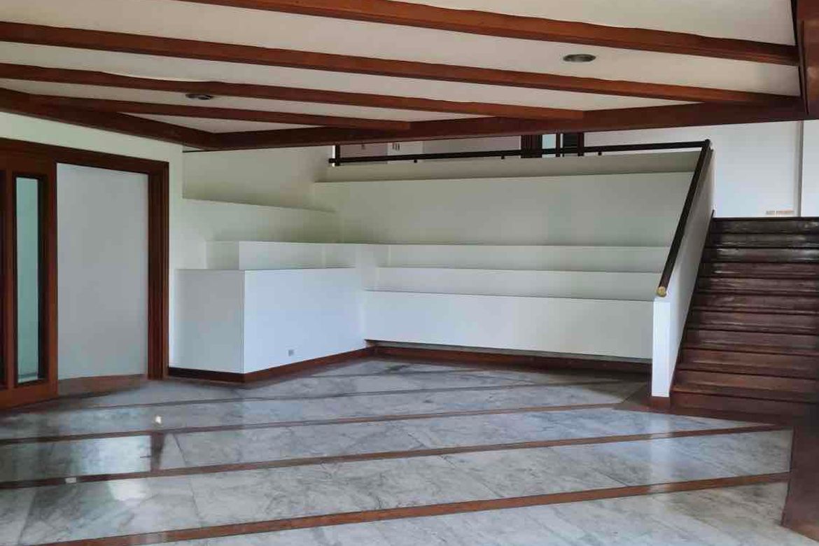11 Bedroom House for Rent in White Plains, Quezon City, Metro Manila