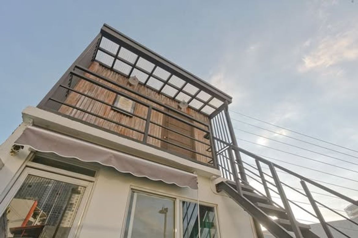 11 Bedroom Shophouse for Rent in Poblacion, Makati, Metro Manila