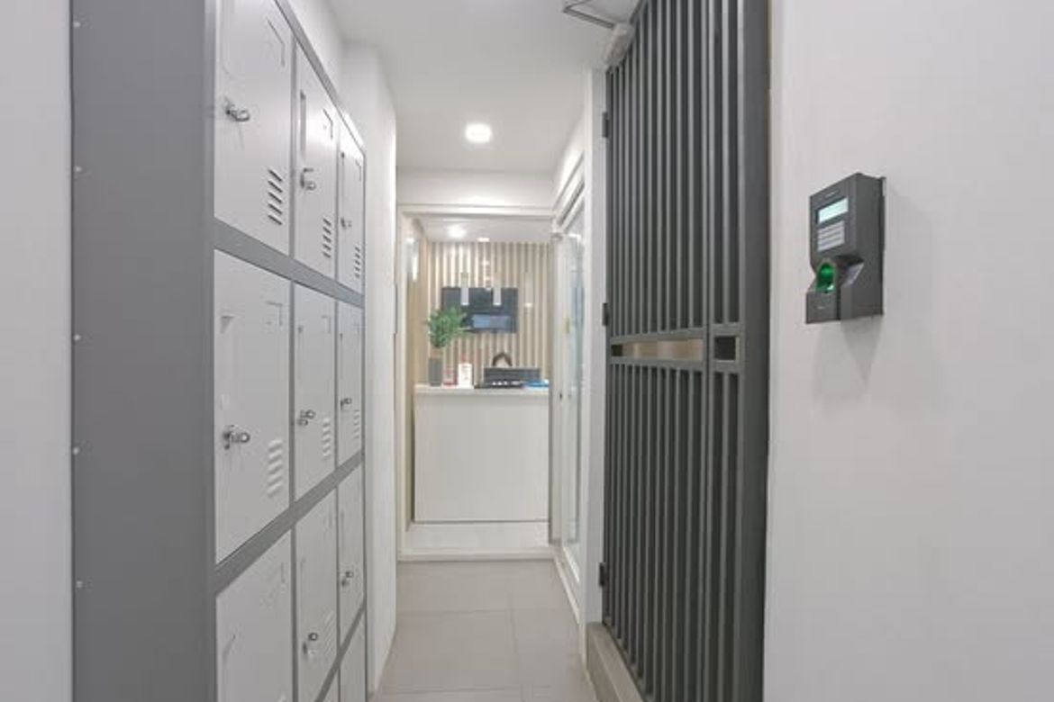 11 Bedroom Shophouse for Rent in Poblacion, Makati, Metro Manila photo 2