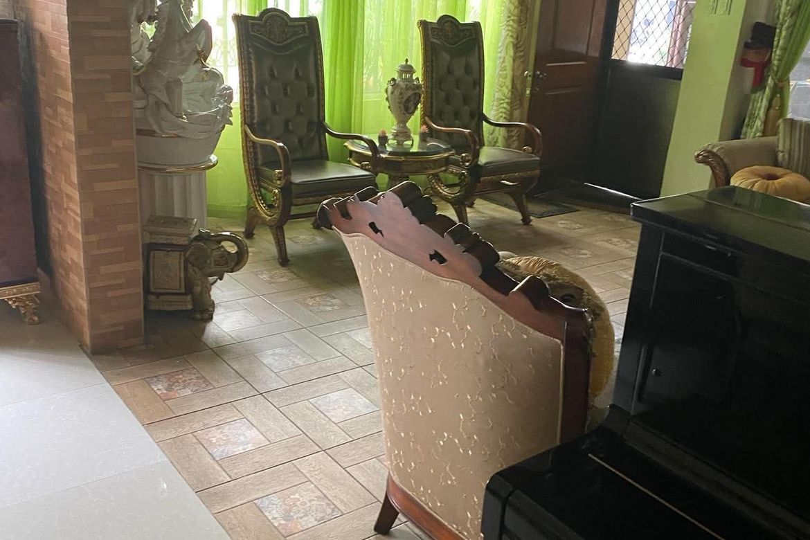 12 Bedroom House for Sale in Comembo, Makati, Metro Manila – photo 5