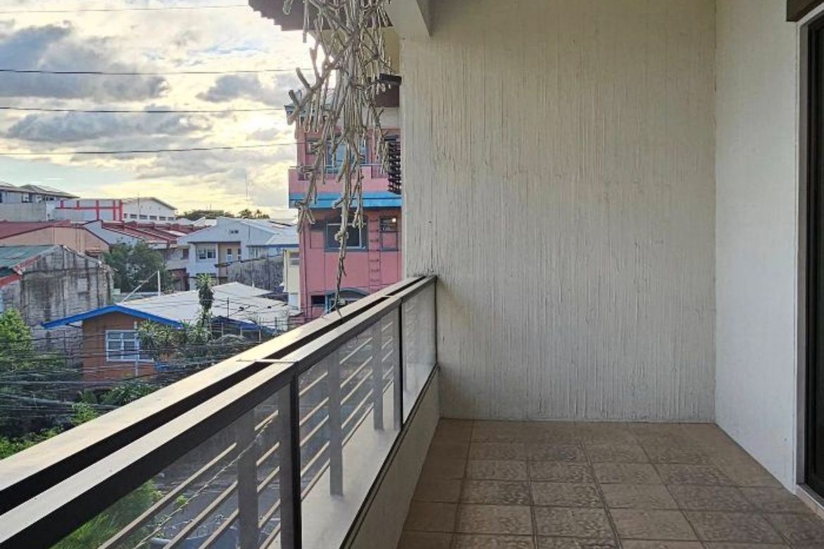 13 Bedroom Townhouse for Sale in Little Baguio, San Juan, Metro Manila – photo 4