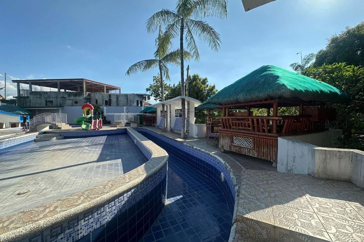 15 Bedroom Commercial for Sale in Dila, Santa Rosa, Laguna – photo 3