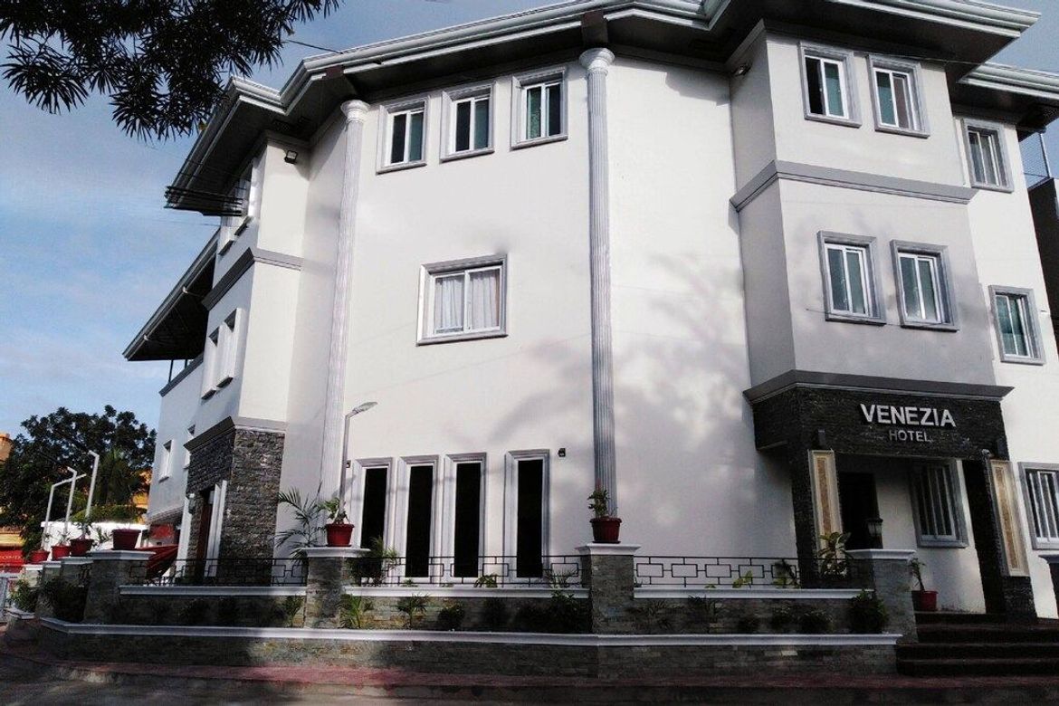 17 Bedroom Hotel / Resort for Sale in Balantang, Iloilo City, Iloilo – photo 8