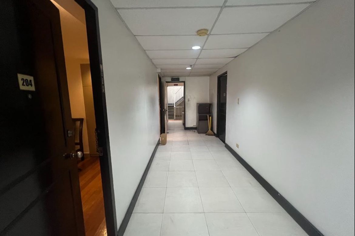 18 Bedroom Shophouse for Sale in South Triangle, Quezon City, Metro Manila – photo 5