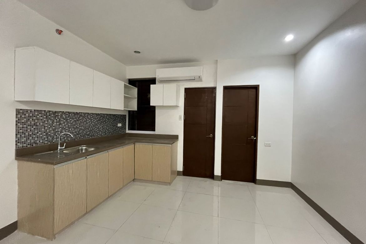 2 Bedroom Apartment for Rent in Banilad, Cebu City, Cebu photo 2