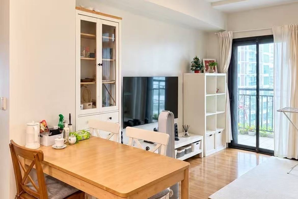 2 Bedroom Apartment for Rent in Carmona, Makati, Metro Manila