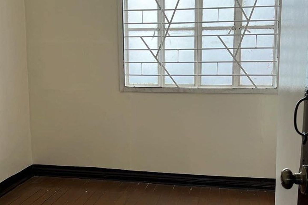 2 Bedroom Apartment for Rent in Kamuning, Quezon City, Metro Manila near MRT-3 Kamuning photo 8