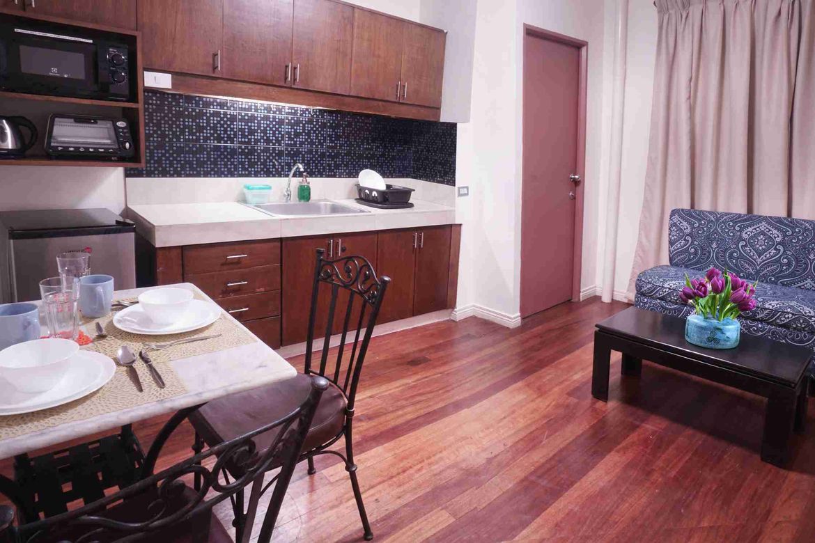 2 Bedroom Apartment for Rent in Malate, Manila, Metro Manila near LRT-1 Pedro Gil