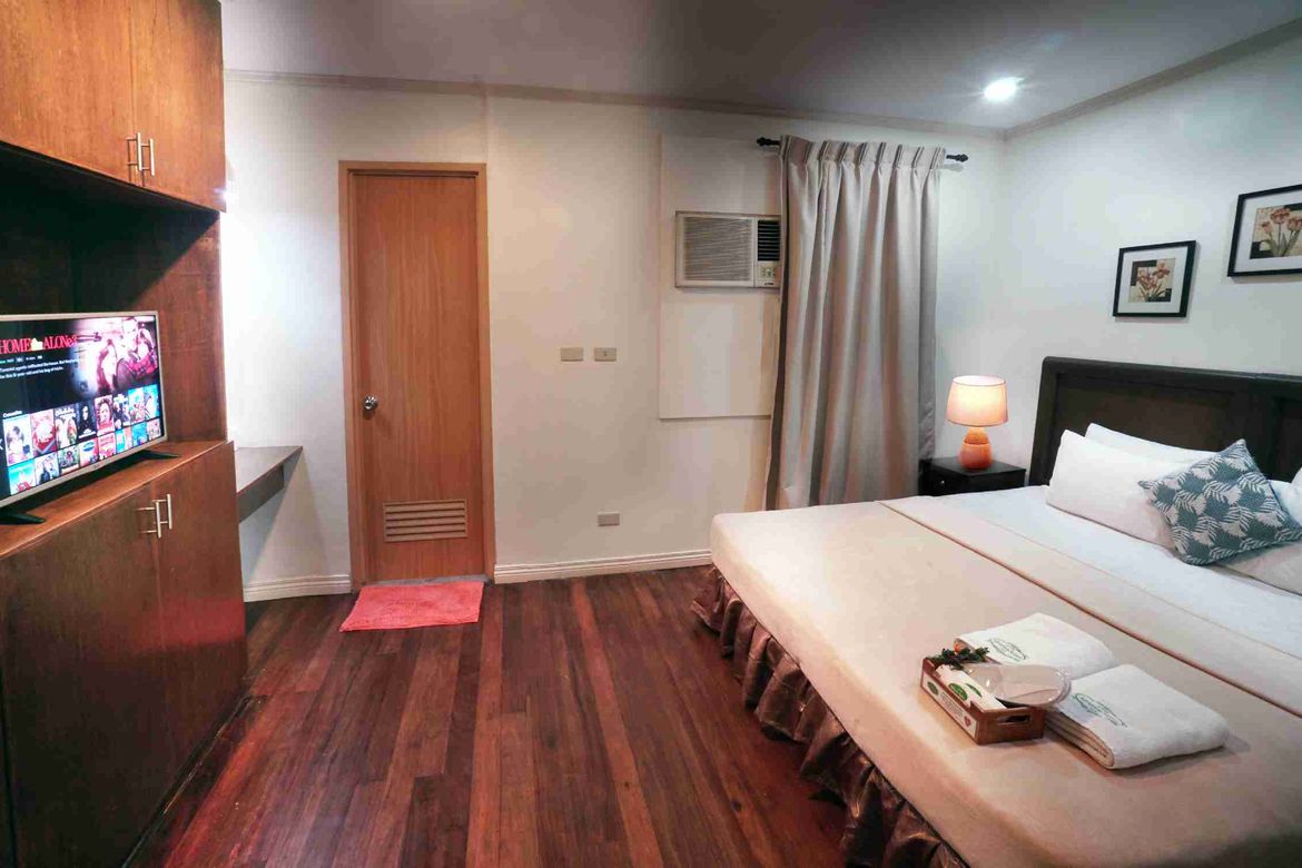 2 Bedroom Apartment for Rent in Malate, Manila, Metro Manila near LRT-1 Pedro Gil photo 6