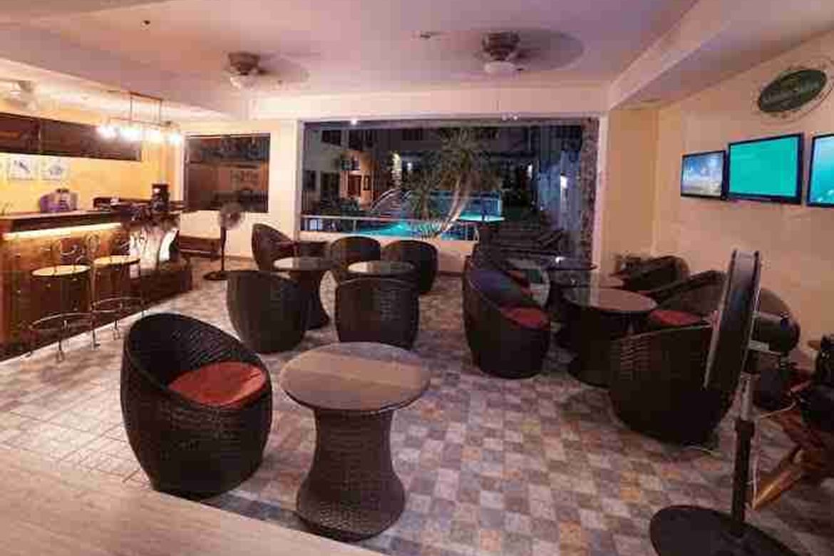 2 Bedroom Apartment for Rent in Malate, Manila, Metro Manila near LRT-1 Pedro Gil photo 3