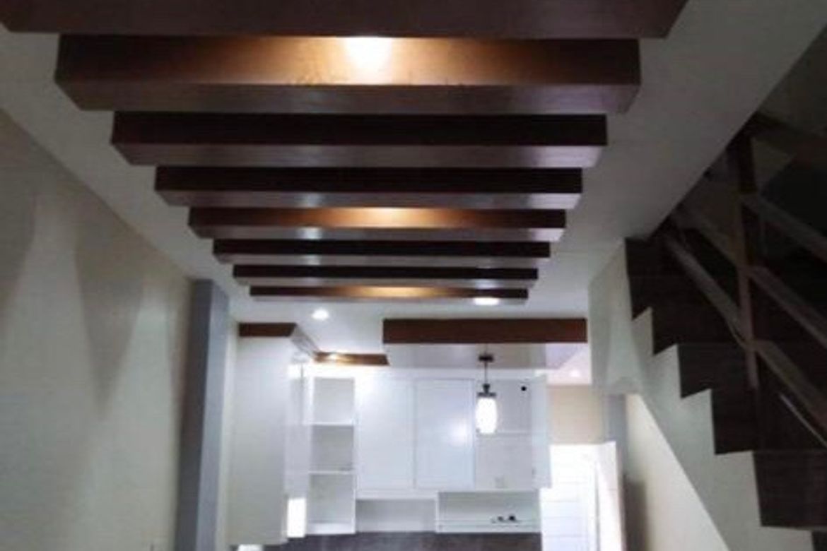 2 Bedroom Apartment for Rent in San Isidro, Parañaque, Metro Manila