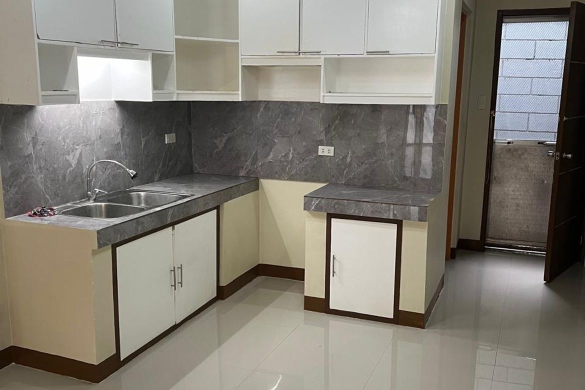 2 Bedroom Apartment for Rent in San Isidro, Parañaque, Metro Manila photo 7