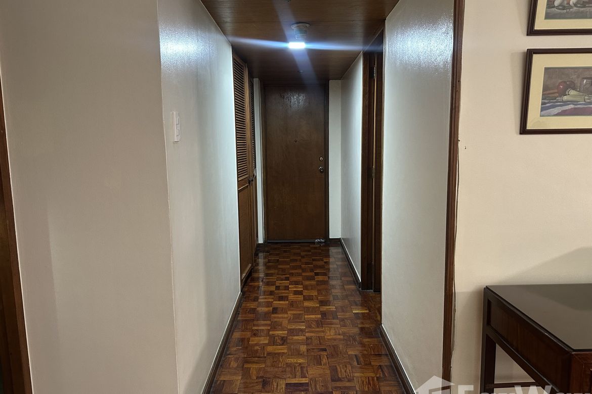 2 Bedroom Apartment for Rent in San Lorenzo, Makati, Metro Manila photo 3