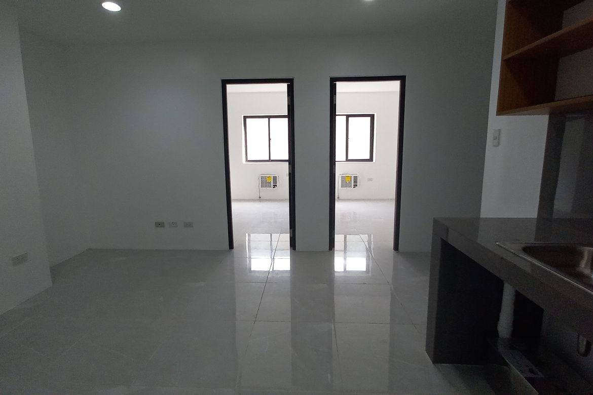 2 Bedroom Apartment for Rent in Tejeros, Makati, Metro Manila photo 3