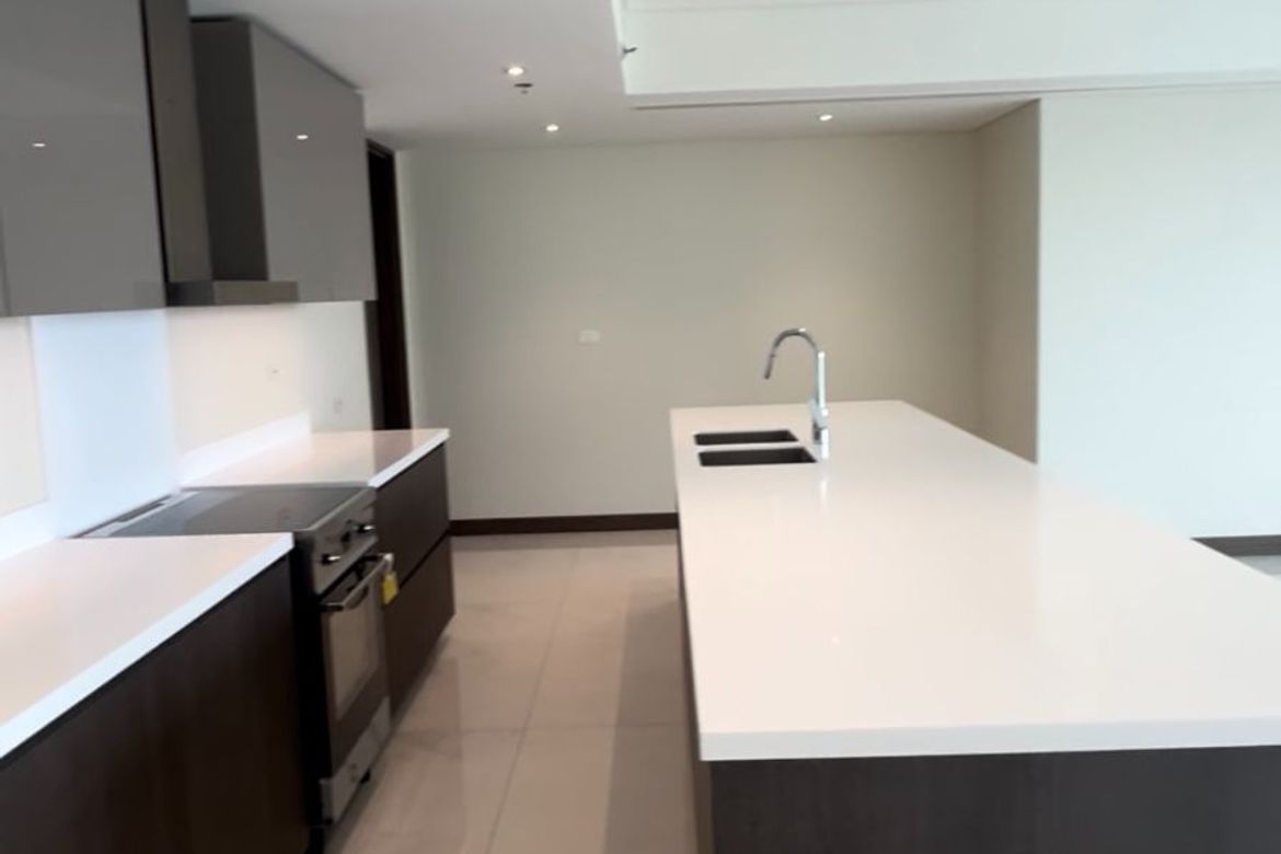 2 Bedroom Apartment for Sale in Park Central Towers, Urdaneta, Makati, Metro Manila near MRT-3 Ayala – photo 3