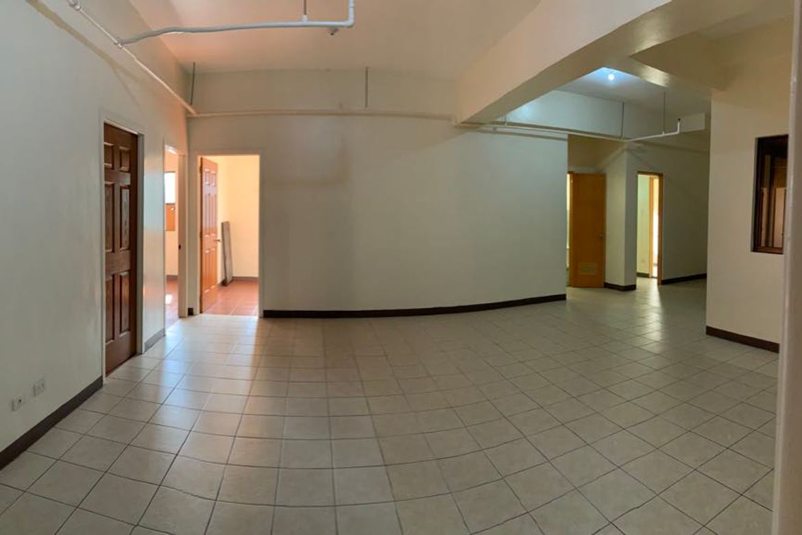 2 Bedroom Commercial for Rent in Malate, Manila, Metro Manila near LRT-1 Vito Cruz photo 2