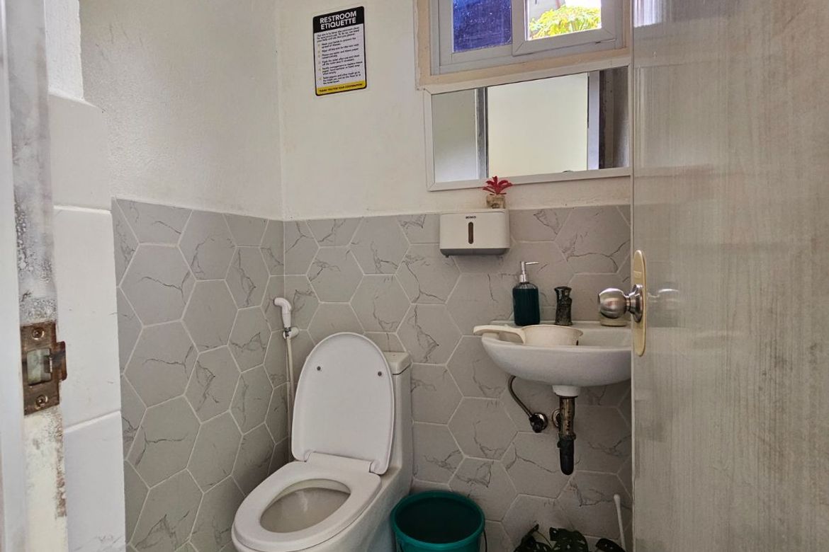 2 Bedroom Commercial for Sale in South Poblacion, Valencia, Negros Oriental – photo 8