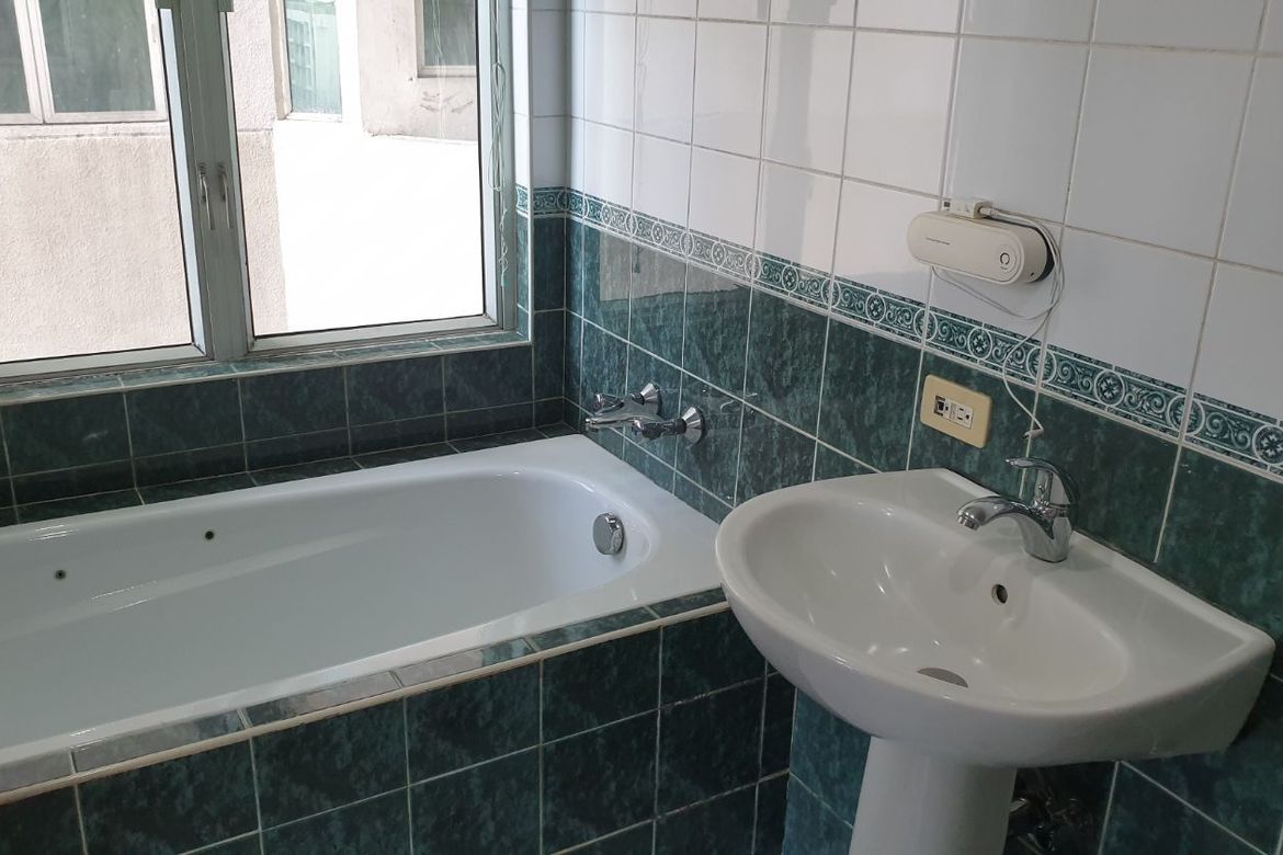 2 Bedroom Condo for Rent in Alpha Grandview, Malate, Manila, Metro Manila near LRT-1 Pedro Gil photo 5