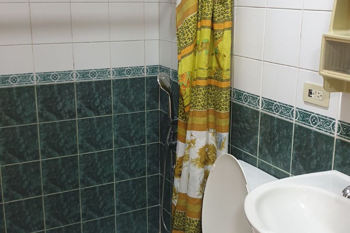 2 Bedroom Condo for Rent in Alpha Grandview, Malate, Manila, Metro Manila near LRT-1 Pedro Gil photo 7
