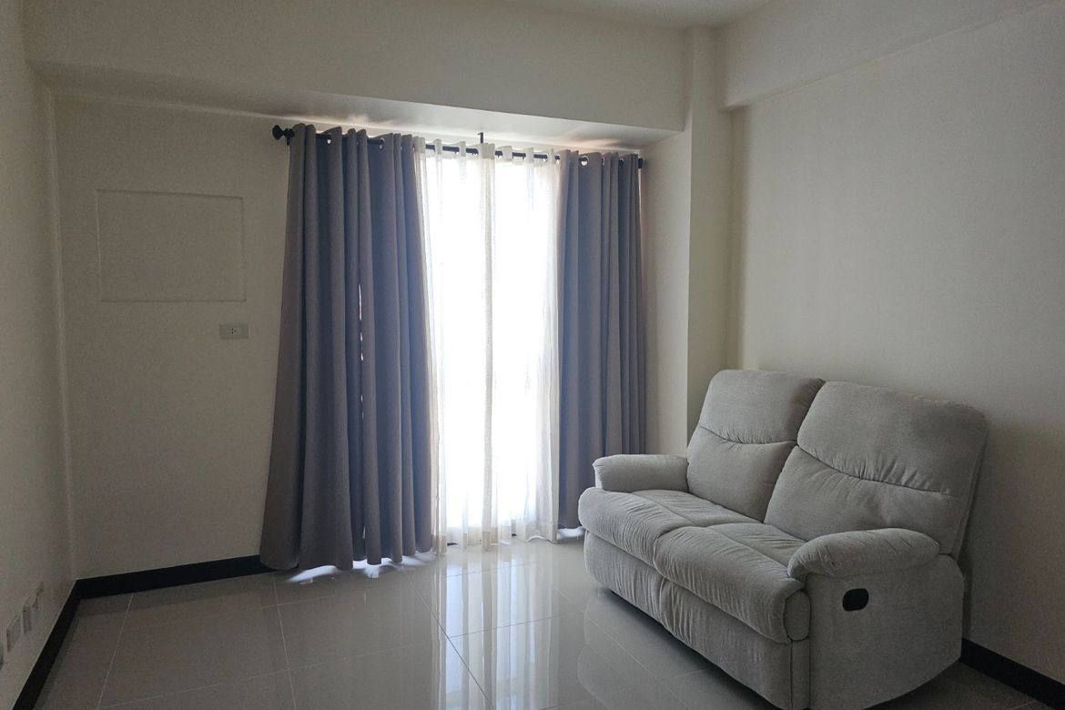 2 Bedroom Condo for Rent in Axis Residences, Highway Hills, Mandaluyong, Metro Manila near MRT-3 Boni