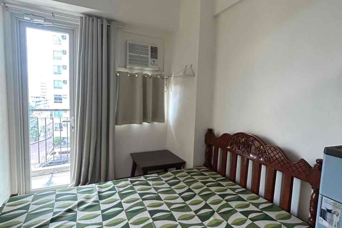2 Bedroom Condo for Rent in Barangay 76, Pasay, Metro Manila near LRT-1 Libertad photo 4