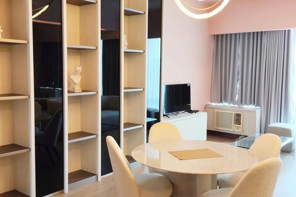 2 Bedroom Condo for Rent in Bellagio Towers, BGC, Taguig, Metro Manila near MRT-3 Buendia photo 3