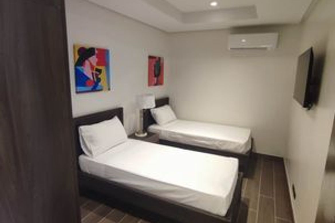 2 Bedroom Condo for Rent in Central, Quezon City, Metro Manila photo 8