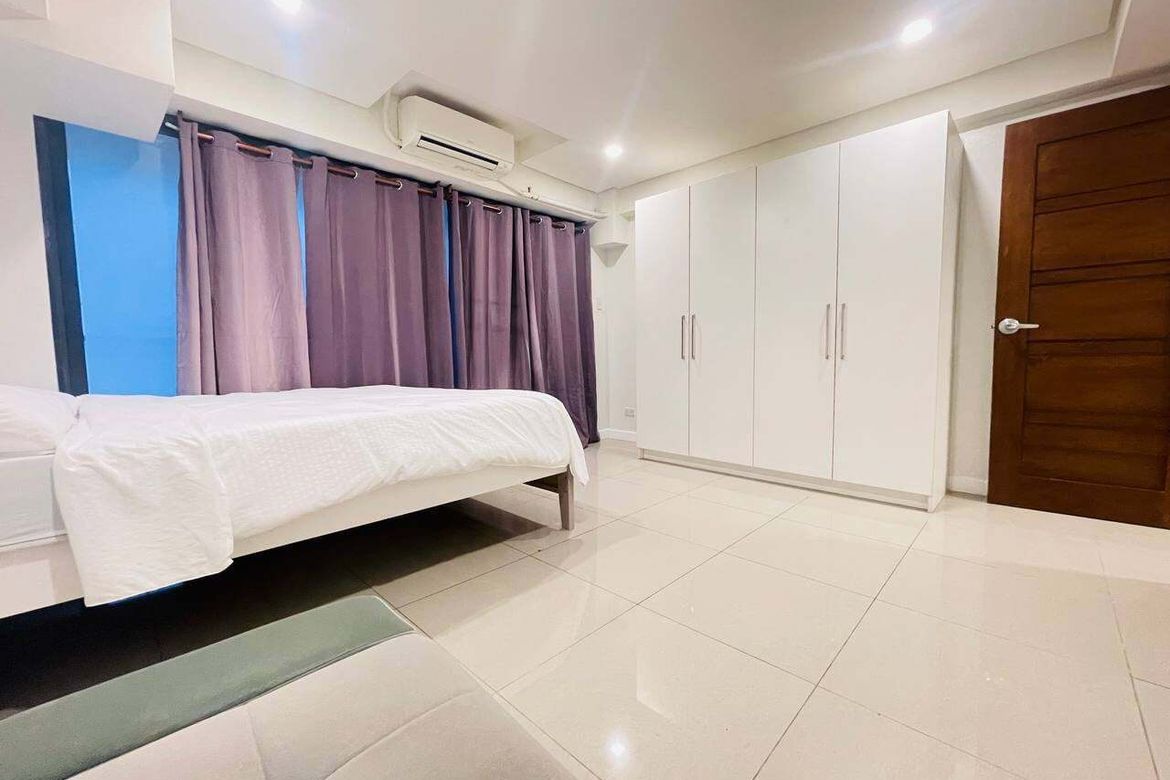 2 Bedroom Condo for Rent in Don Galo, Parañaque, Metro Manila