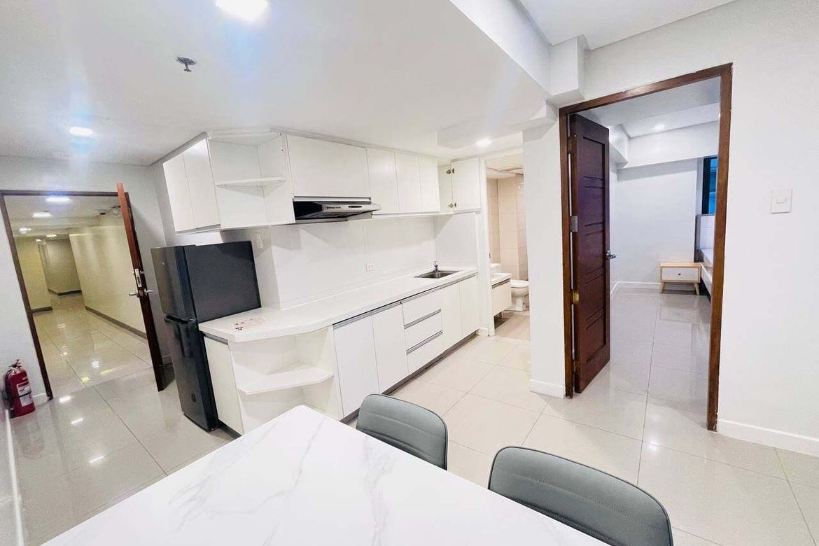 2 Bedroom Condo for Rent in Don Galo, Parañaque, Metro Manila photo 3