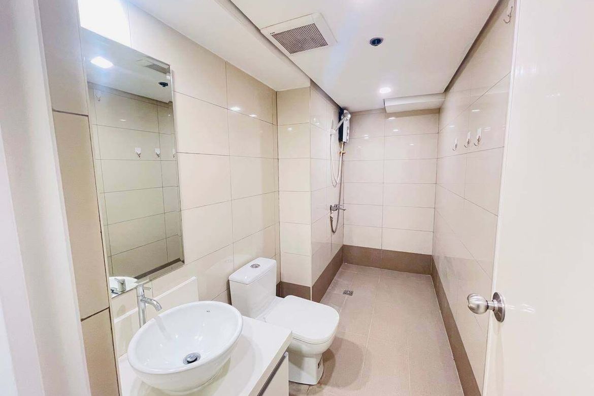 2 Bedroom Condo for Rent in Don Galo, Parañaque, Metro Manila photo 7