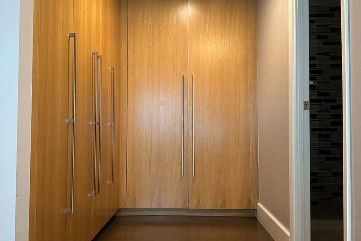 2 Bedroom Condo for Rent in Edades Tower, Rockwell, Makati, Metro Manila near MRT-3 Guadalupe photo 7