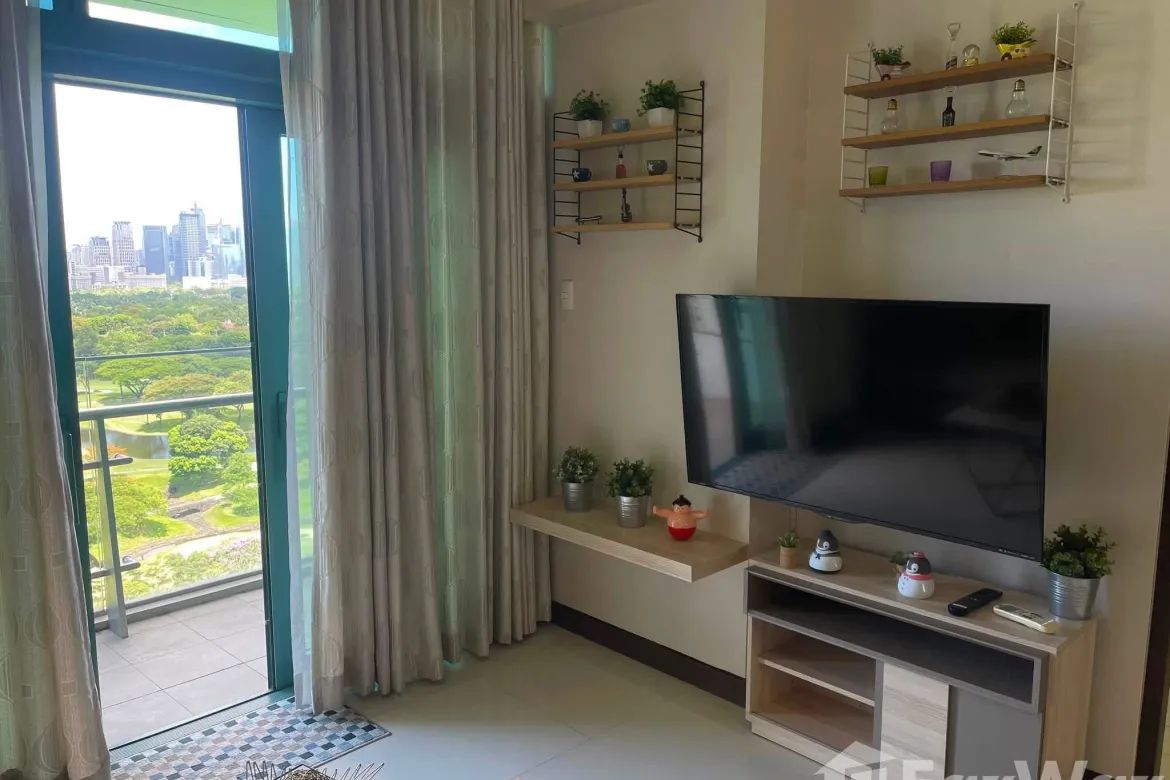 2 Bedroom Condo for Rent in EIGHT FORBESTOWN ROAD, Bagong Tanyag, Taguig, Metro Manila photo 2