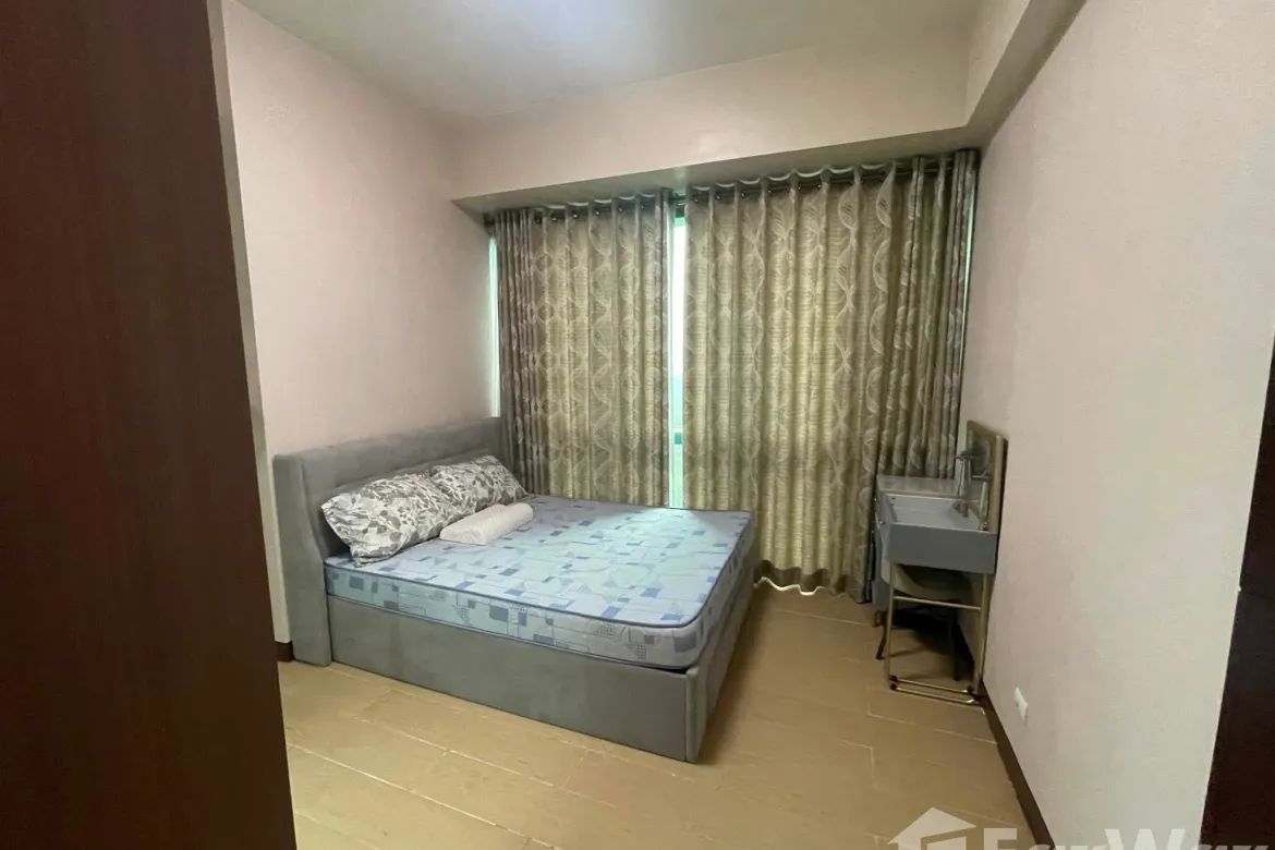 2 Bedroom Condo for Rent in EIGHT FORBESTOWN ROAD, Bagong Tanyag, Taguig, Metro Manila photo 4