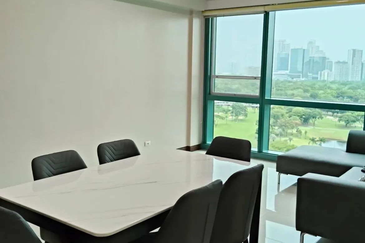 2 Bedroom Condo for Rent in EIGHT FORBESTOWN ROAD, Bagong Tanyag, Taguig, Metro Manila photo 6