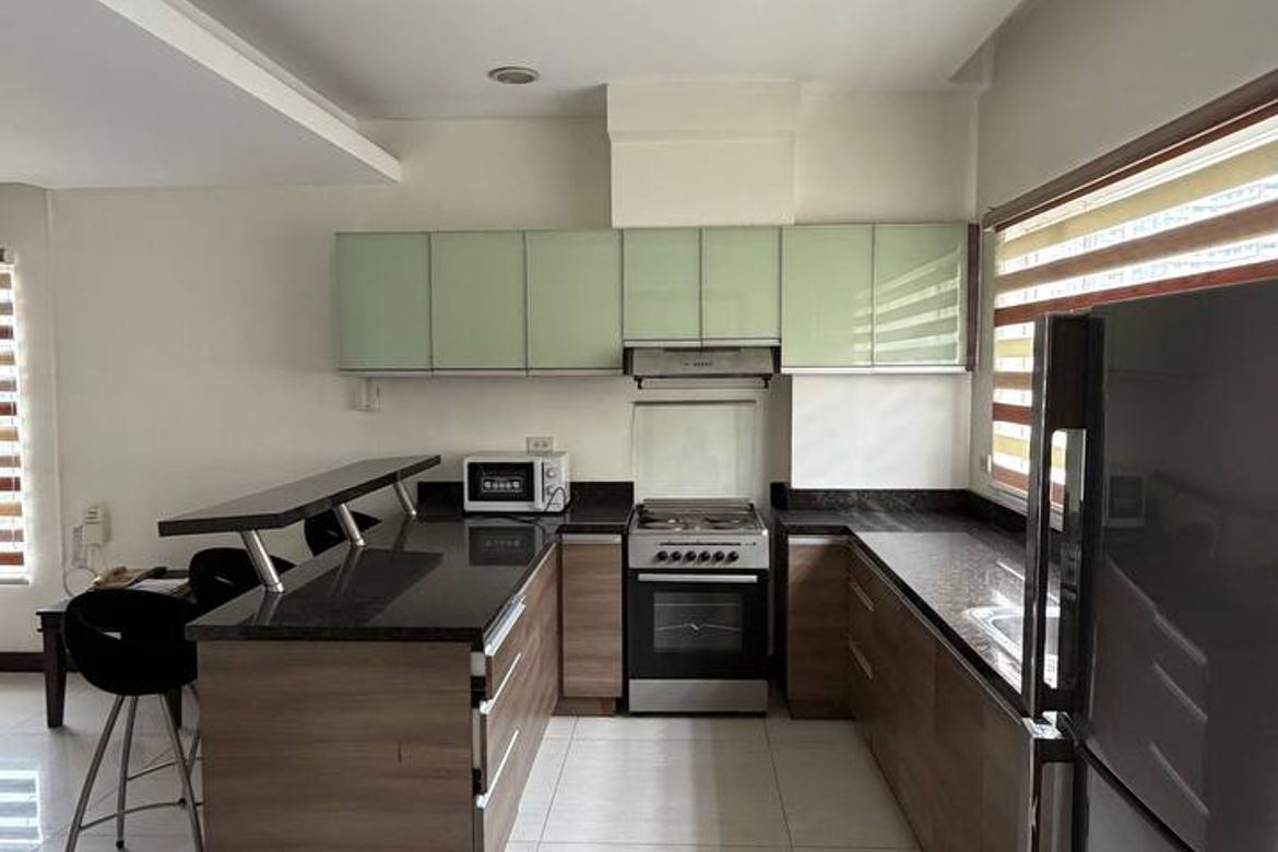2 Bedroom Condo for Rent in Ermita, Manila, Metro Manila near LRT-1 Pedro Gil photo 5
