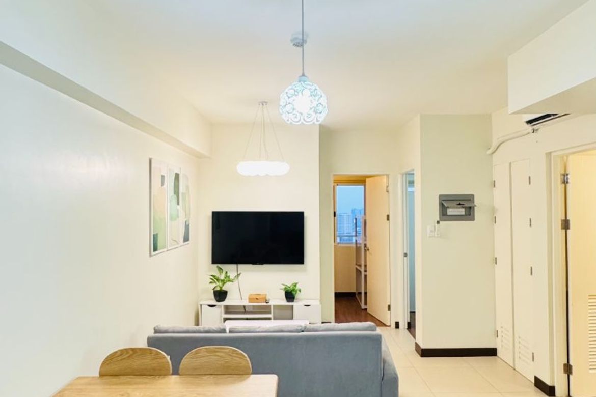 2 Bedroom Condo for Rent in Fairlane Residences, Kapitolyo, Pasig, Metro Manila near MRT-3 Boni photo 3