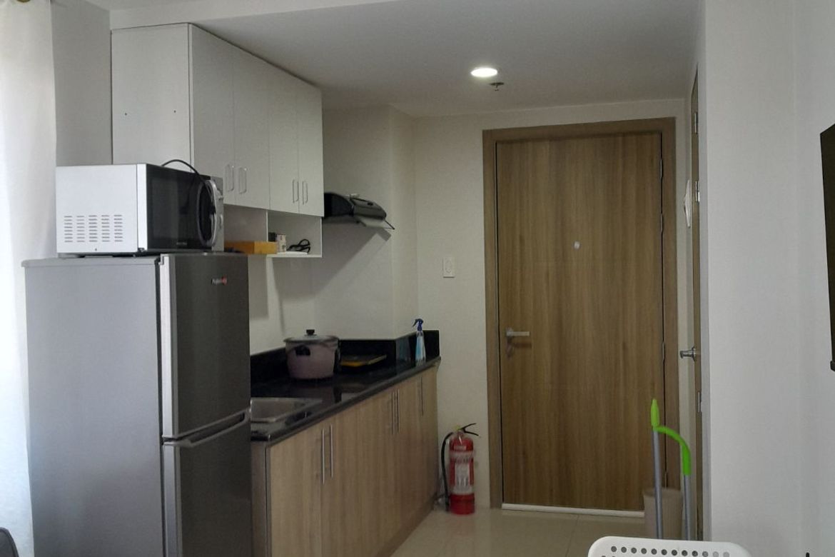 2 Bedroom Condo for Rent in Field Residences, San Dionisio, Parañaque, Metro Manila photo 3