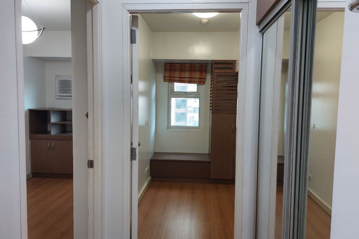 2 Bedroom Condo for Rent in Gateway Garden Heights, Barangka Ilaya, Mandaluyong, Metro Manila near MRT-3 Boni photo 4