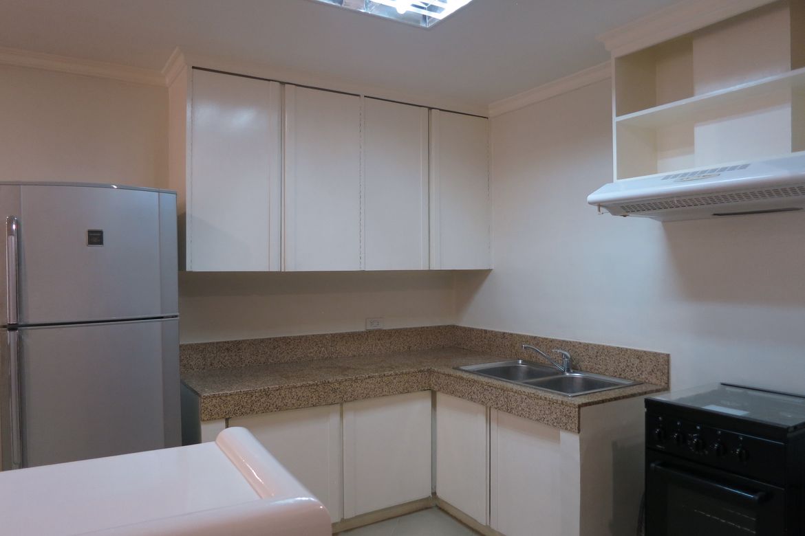 2 Bedroom Condo for Rent in Malate, Manila, Metro Manila near LRT-1 Vito Cruz photo 5
