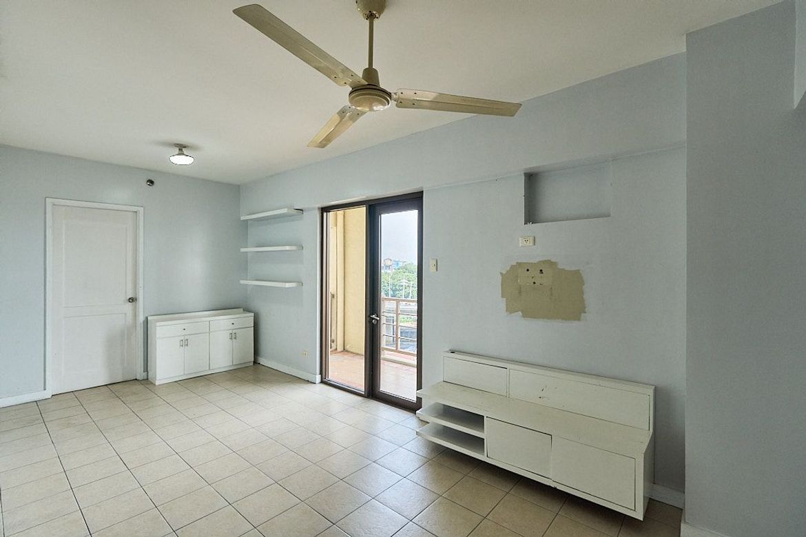 2 Bedroom Condo for Rent in Merville, Parañaque, Metro Manila photo 8