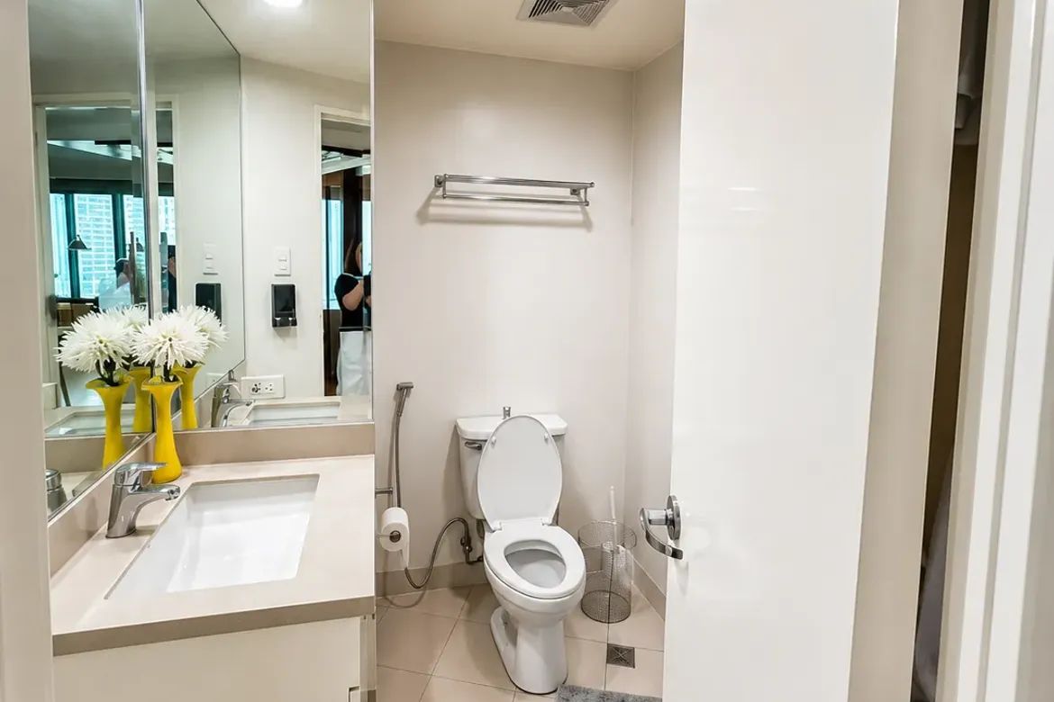 2 Bedroom Condo for Rent in One Rockwell East Tower, Rockwell, Makati, Metro Manila near MRT-3 Guadalupe photo 4
