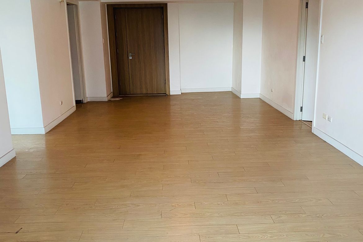 2 Bedroom Condo for Rent in One Shangri-La Place, Wack-Wack Greenhills, Mandaluyong, Metro Manila near MRT-3 Shaw Boulevard
