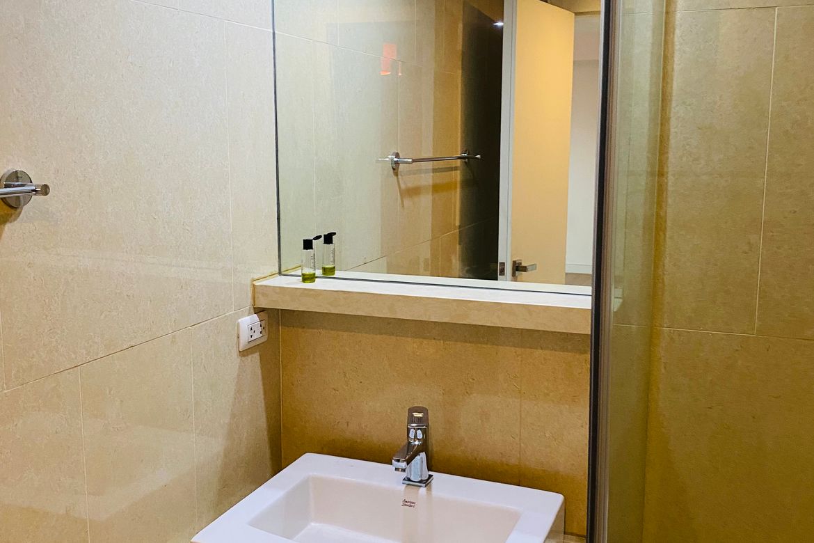 2 Bedroom Condo for Rent in One Shangri-La Place, Wack-Wack Greenhills, Mandaluyong, Metro Manila near MRT-3 Shaw Boulevard photo 2